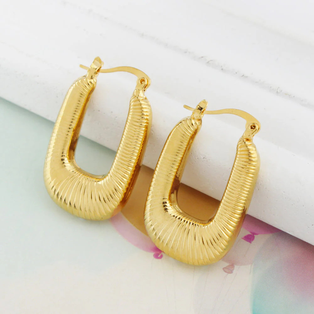 14k Gold Flat Oval Hoop earrings (Copy) - Image 2