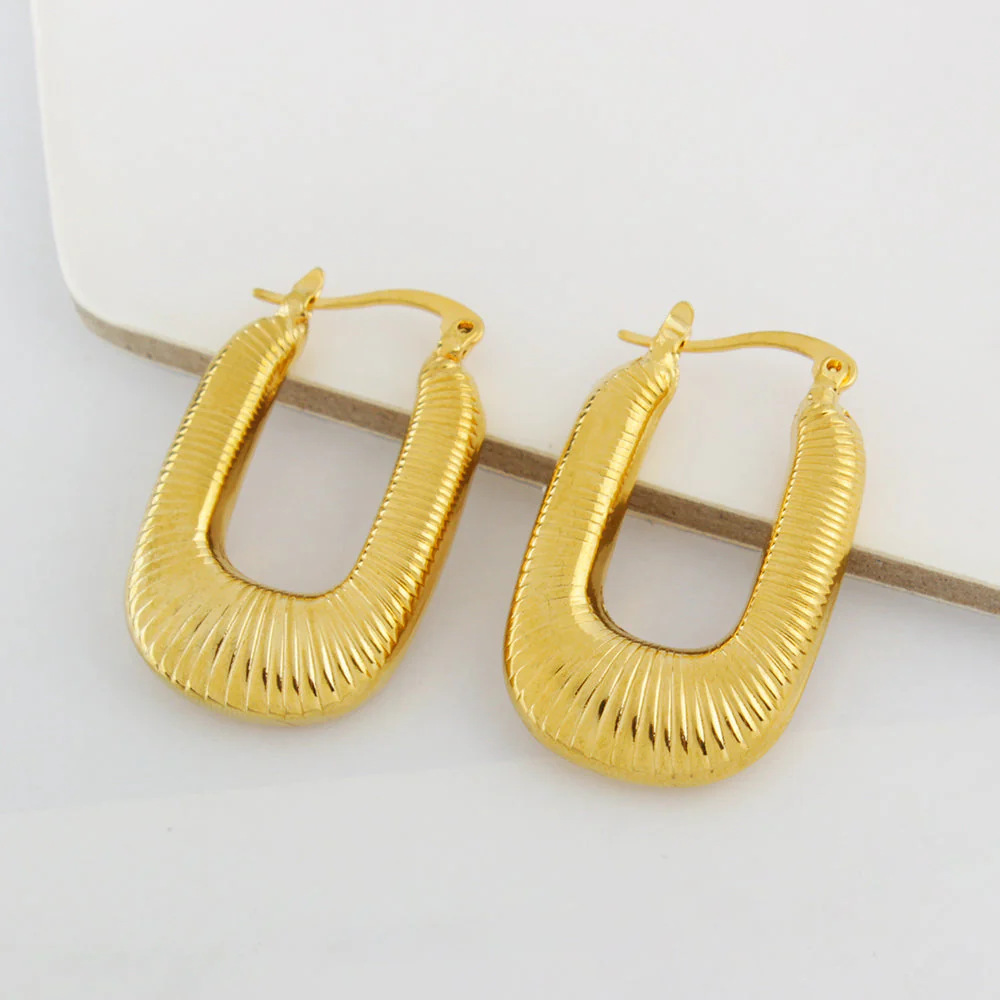14k Gold Flat Oval Hoop earrings (Copy) - Image 3
