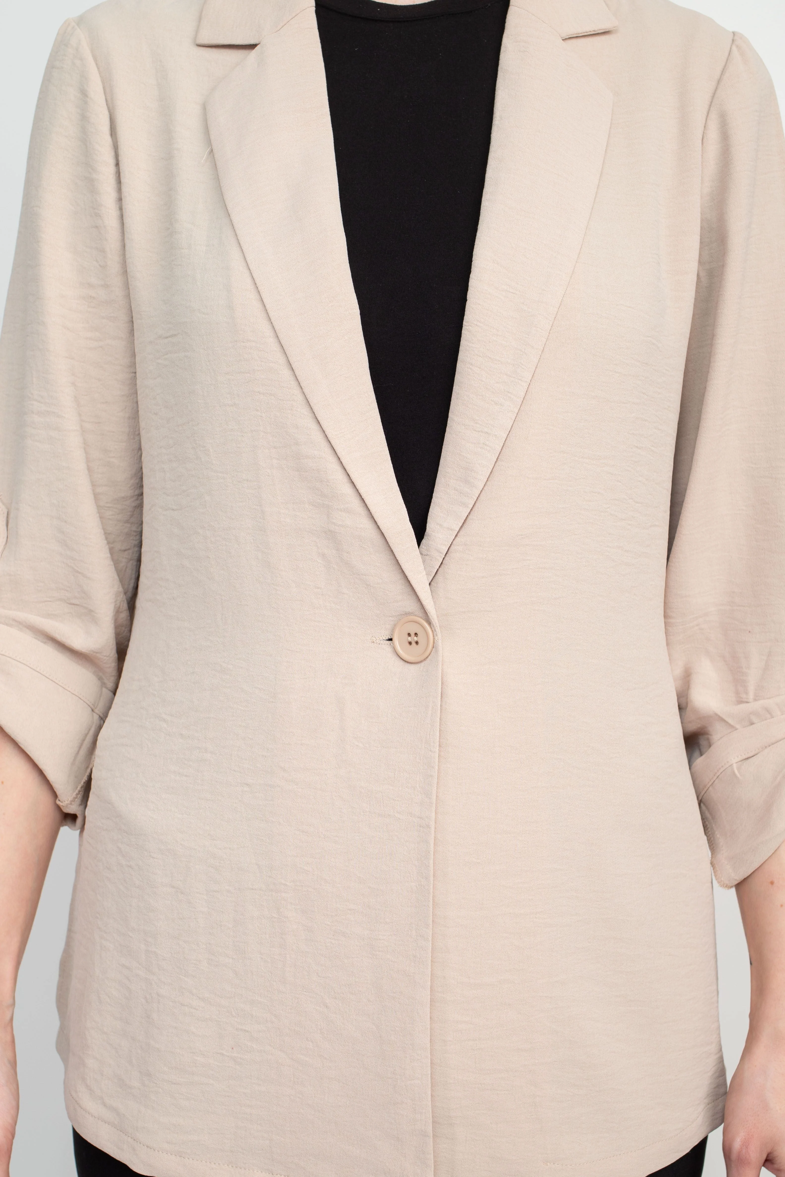 Adrianna Papell Sport Collar Neck One Button 3/4 Sleeve Woven Blazer by Curated Brands - Image 4