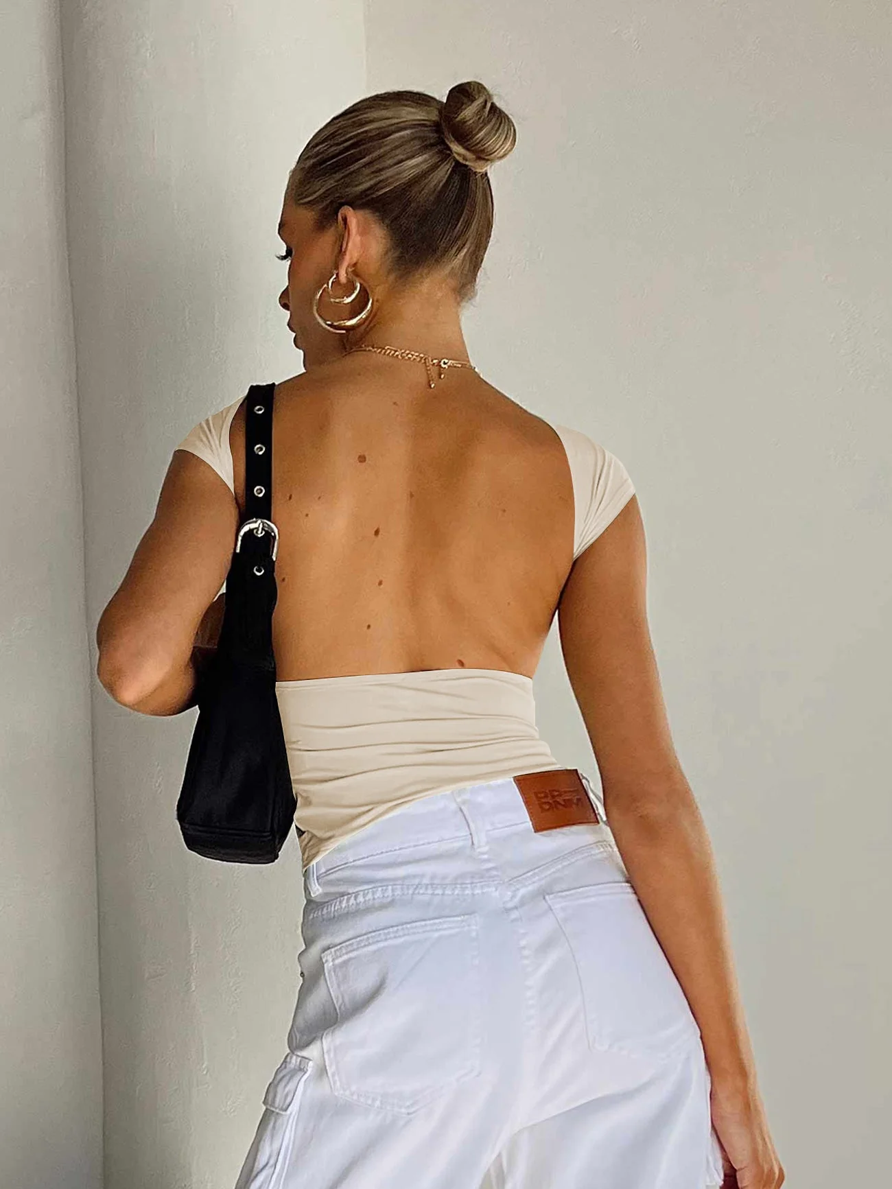 Backless Short Sleeve Cropped Blouse - Image 23