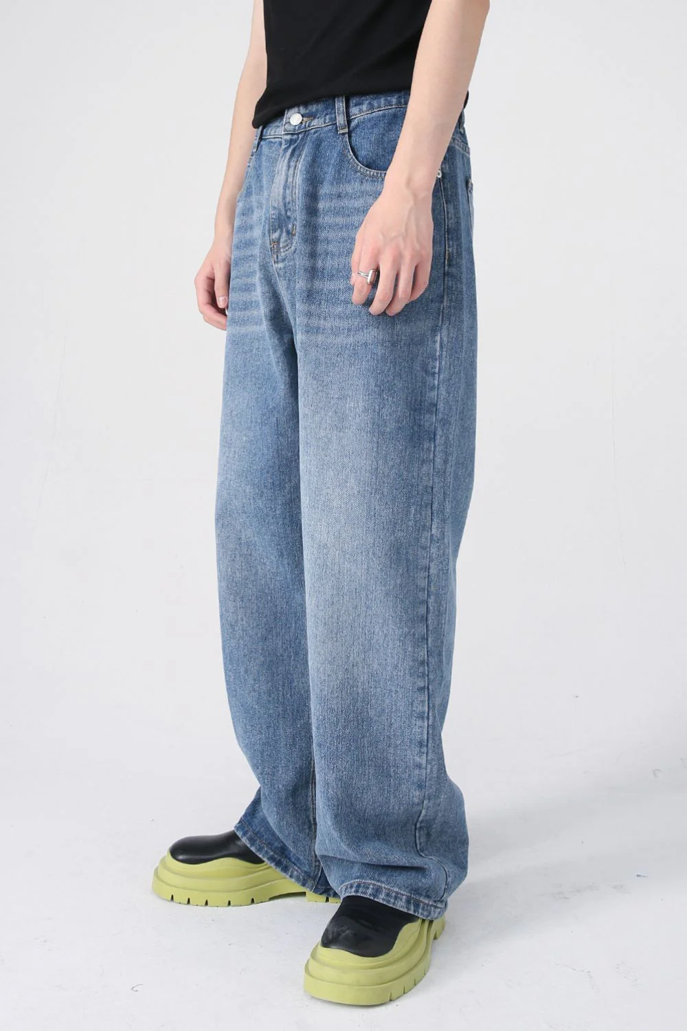Baggy Jeans with Pockets - Image 2