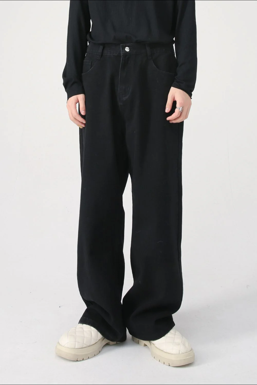 Baggy Jeans with Pockets - Image 4
