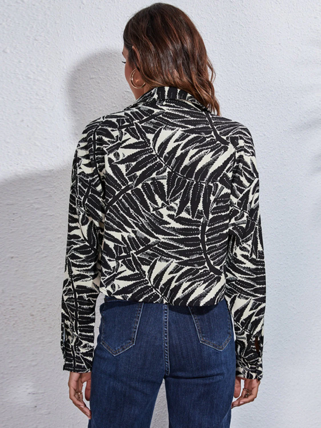 Button Down Printed Cropped Jacket - Image 13