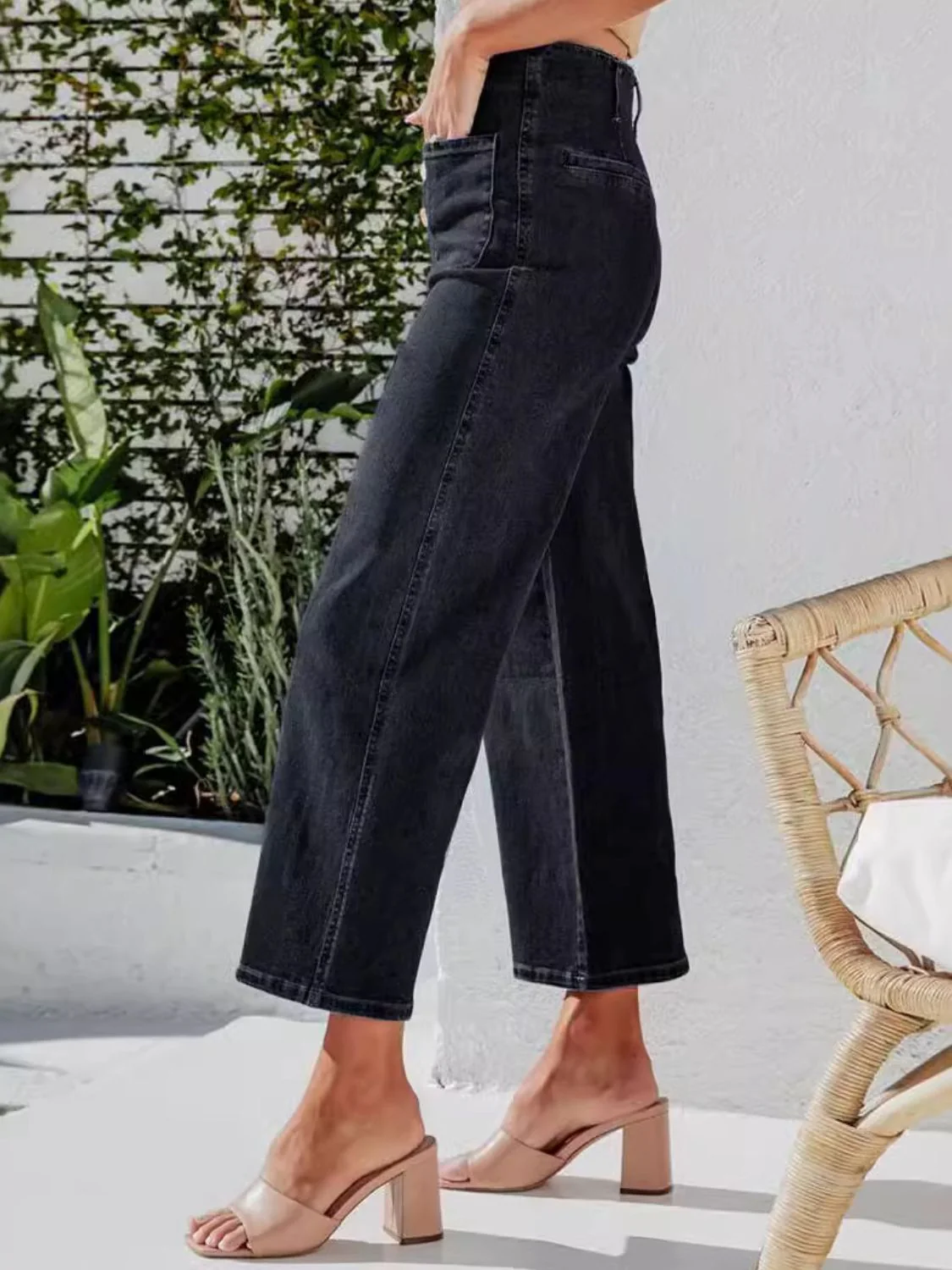 Button Fly Cropped Jeans with Pockets - Image 5