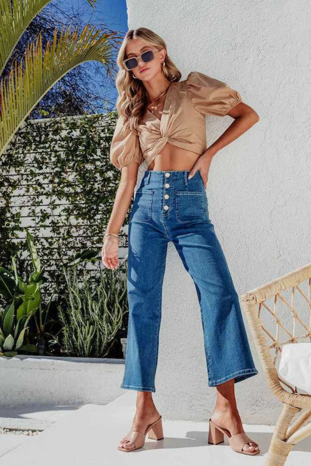 Button Fly Cropped Wide Leg Jeans - Image 5