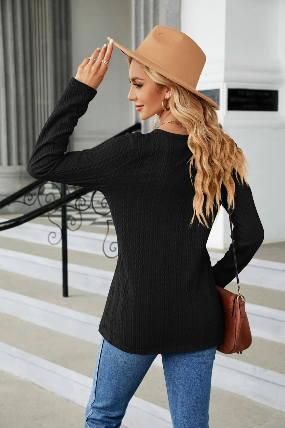 Cable-Knit Long Sleeve V-Neck T-Shirt - Image 27