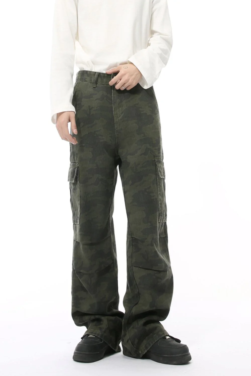 Camouflage Cargo Jeans with Pockets - Image 4