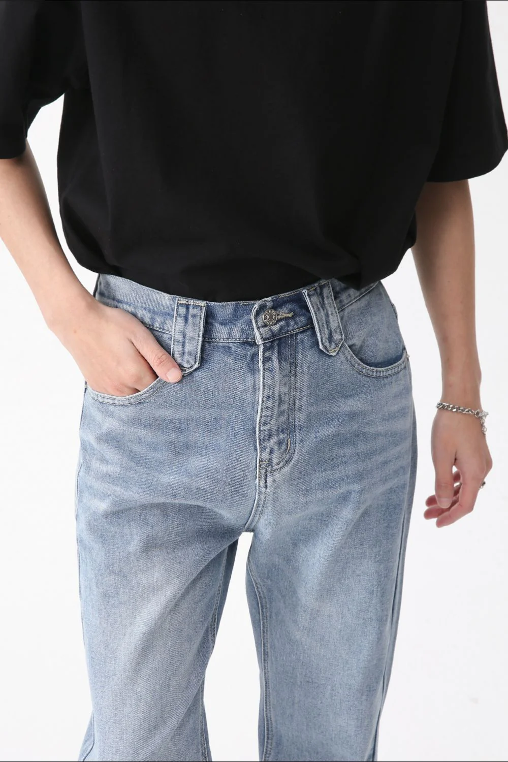 Cat's Whiskers Jeans with Pockets - Image 4
