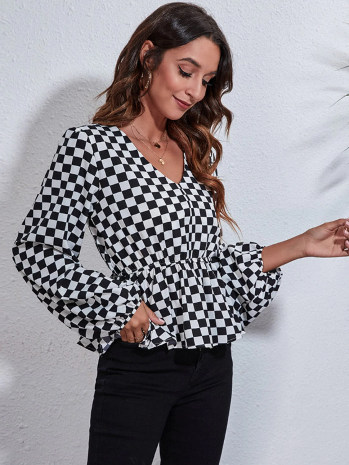Checkered V-Neck Balloon Sleeve Peplum Blouse - Image 4