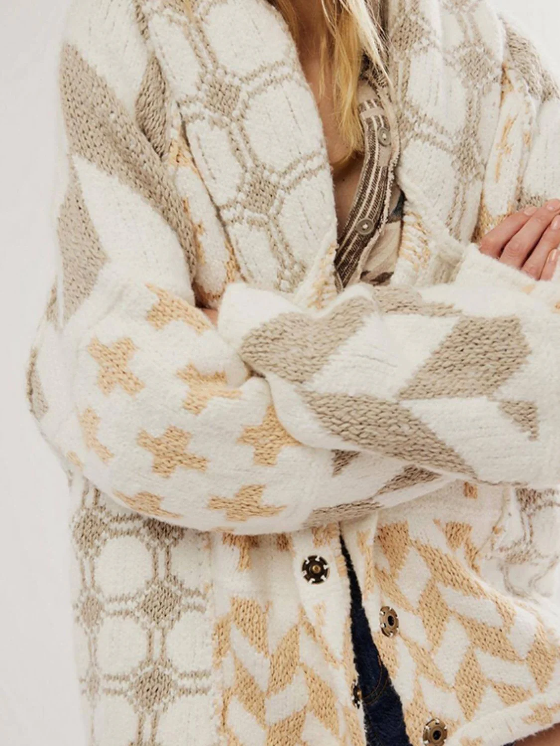 Collared Neck Long Sleeve Cardigan - Image 3