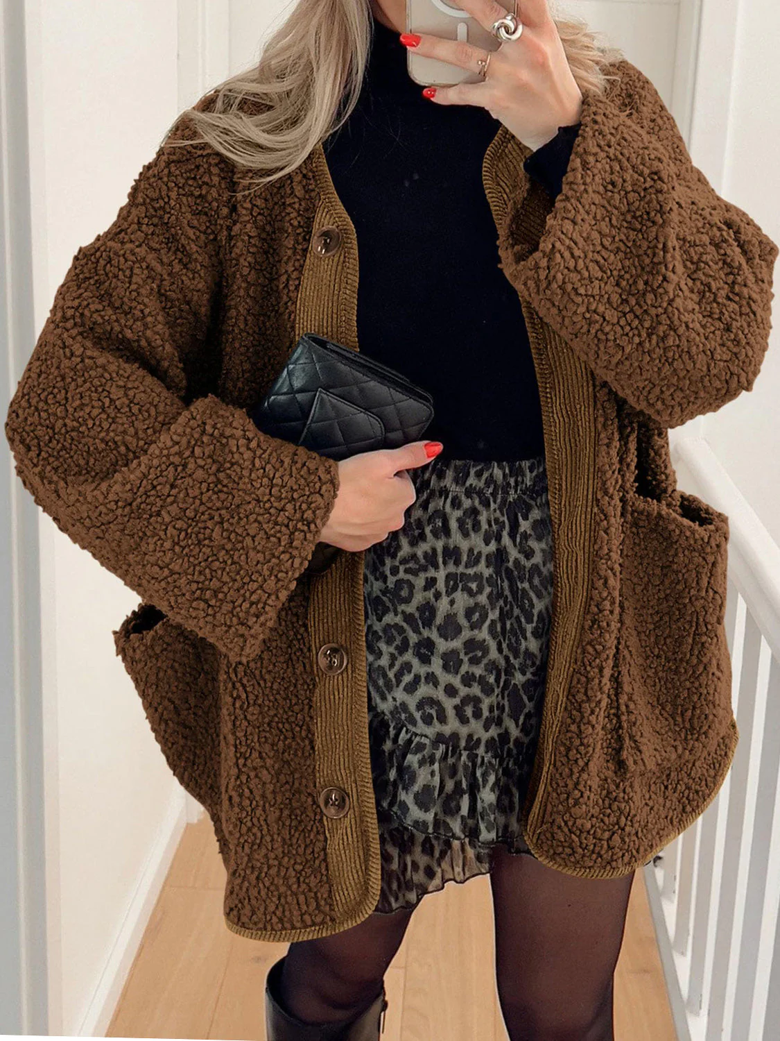Contrast Button Up Sherpa Jacket with Pockets - Image 12