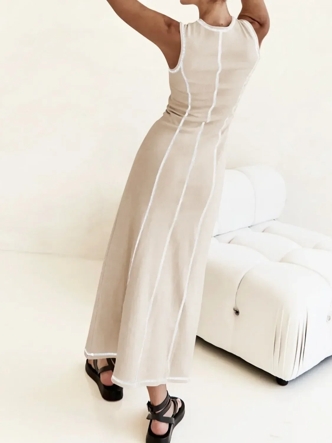 Contrast Stitching Round Neck Sleeveless Midi Dress - Image 6
