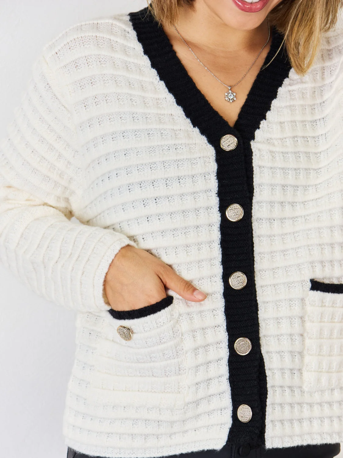Contrast Trim Button Up Cardigan - Image 4