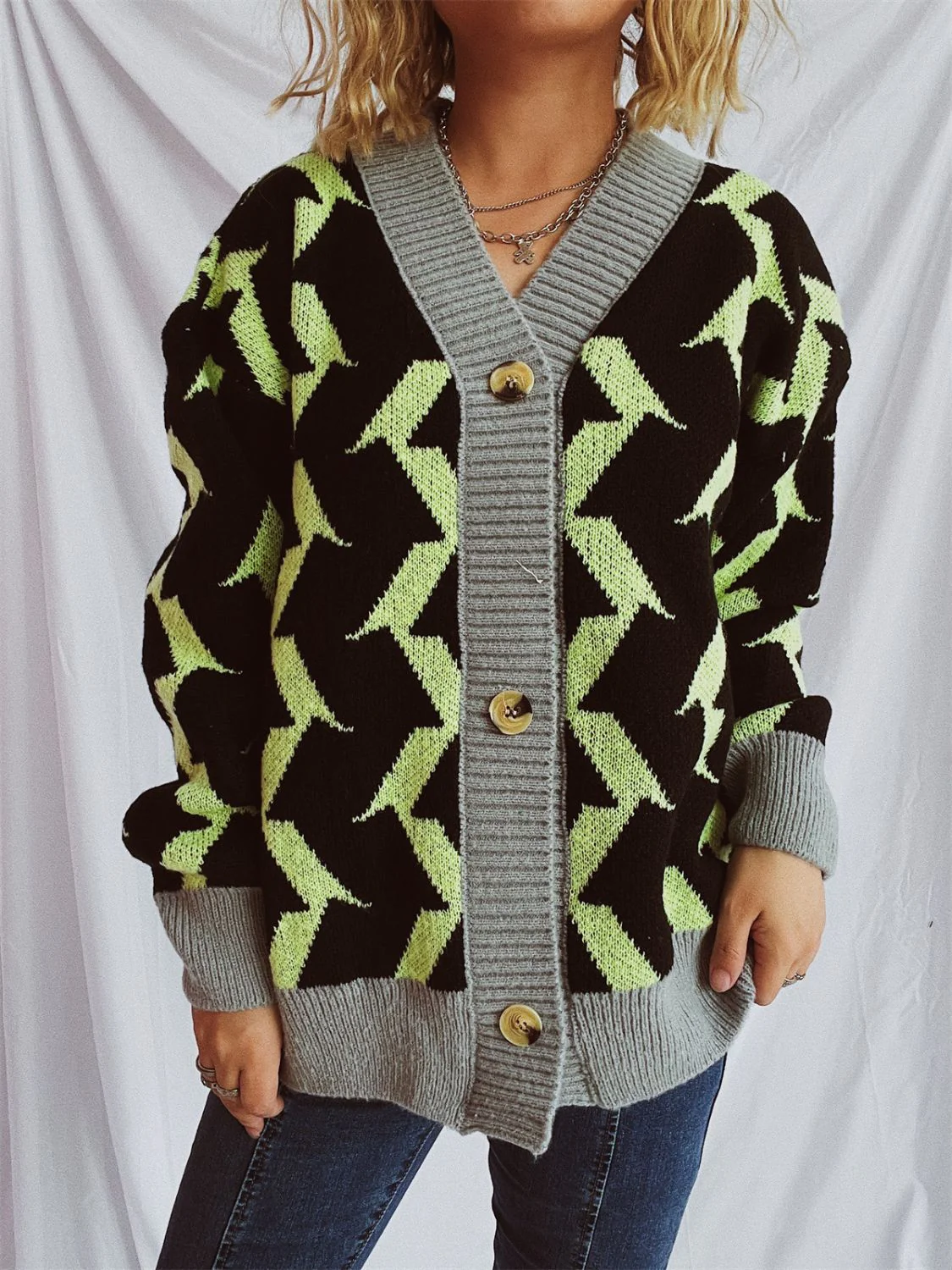 Contrast Trim Geometric V-Neck Long Sleeve Cardigan - Image 12