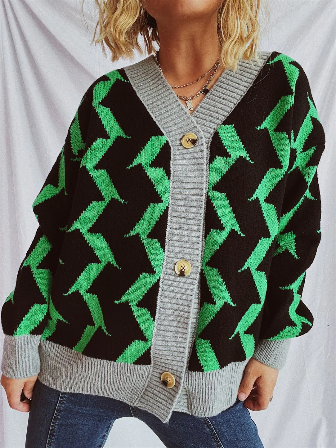 Contrast Trim Geometric V-Neck Long Sleeve Cardigan - Image 18