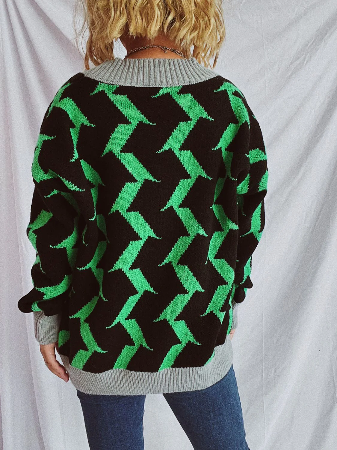 Contrast Trim Geometric V-Neck Long Sleeve Cardigan - Image 19
