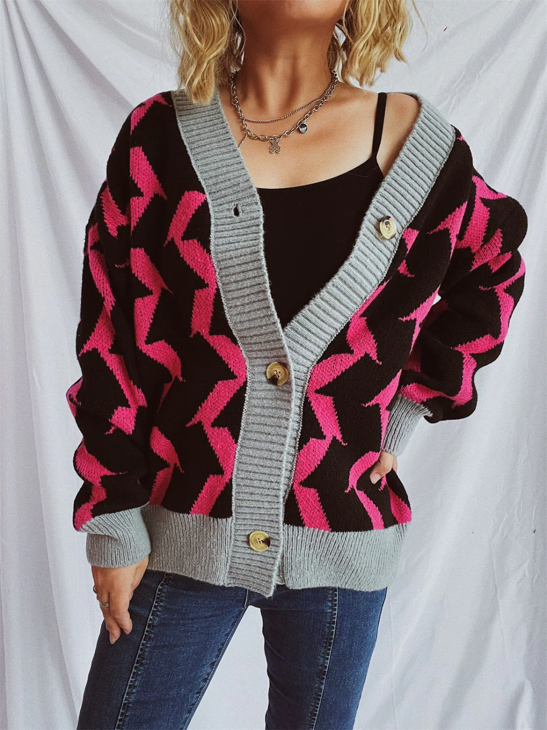 Contrast Trim Geometric V-Neck Long Sleeve Cardigan - Image 21