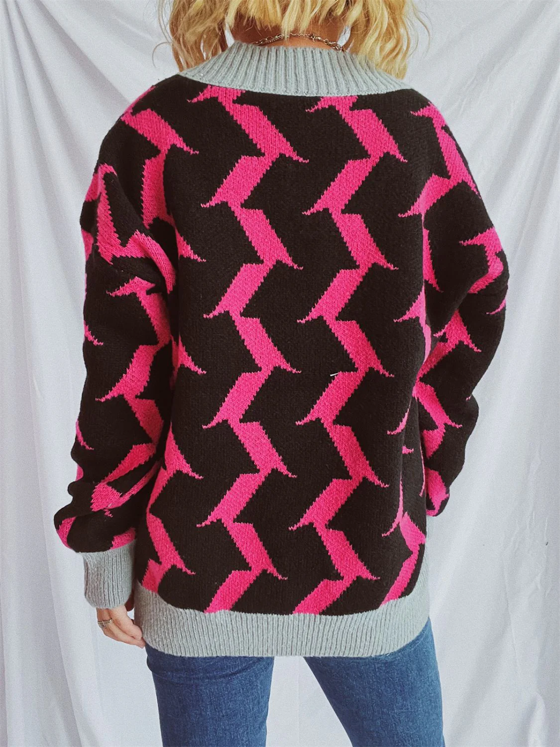 Contrast Trim Geometric V-Neck Long Sleeve Cardigan - Image 23