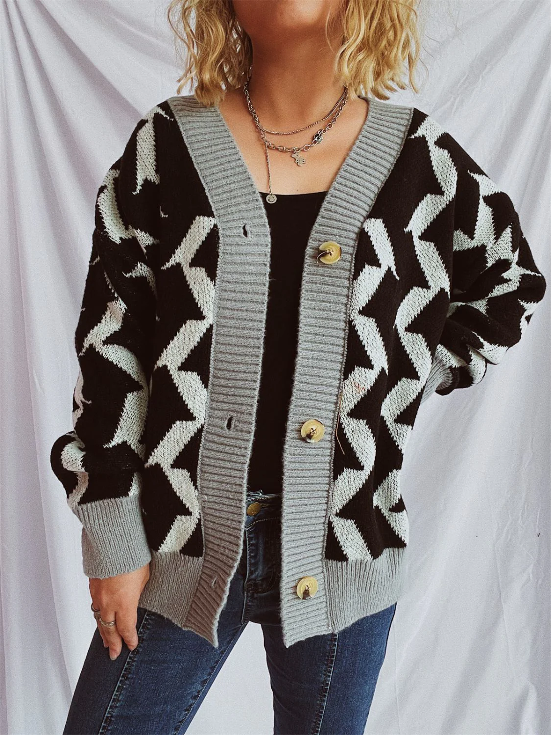 Contrast Trim Geometric V-Neck Long Sleeve Cardigan - Image 5