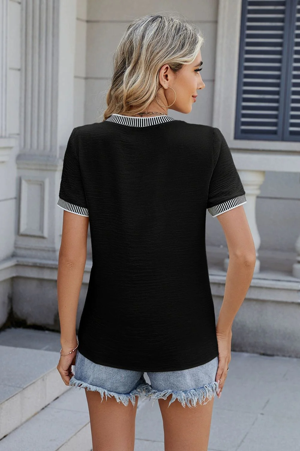 Contrast Trim Round Neck Short Sleeve T-Shirt - Image 3
