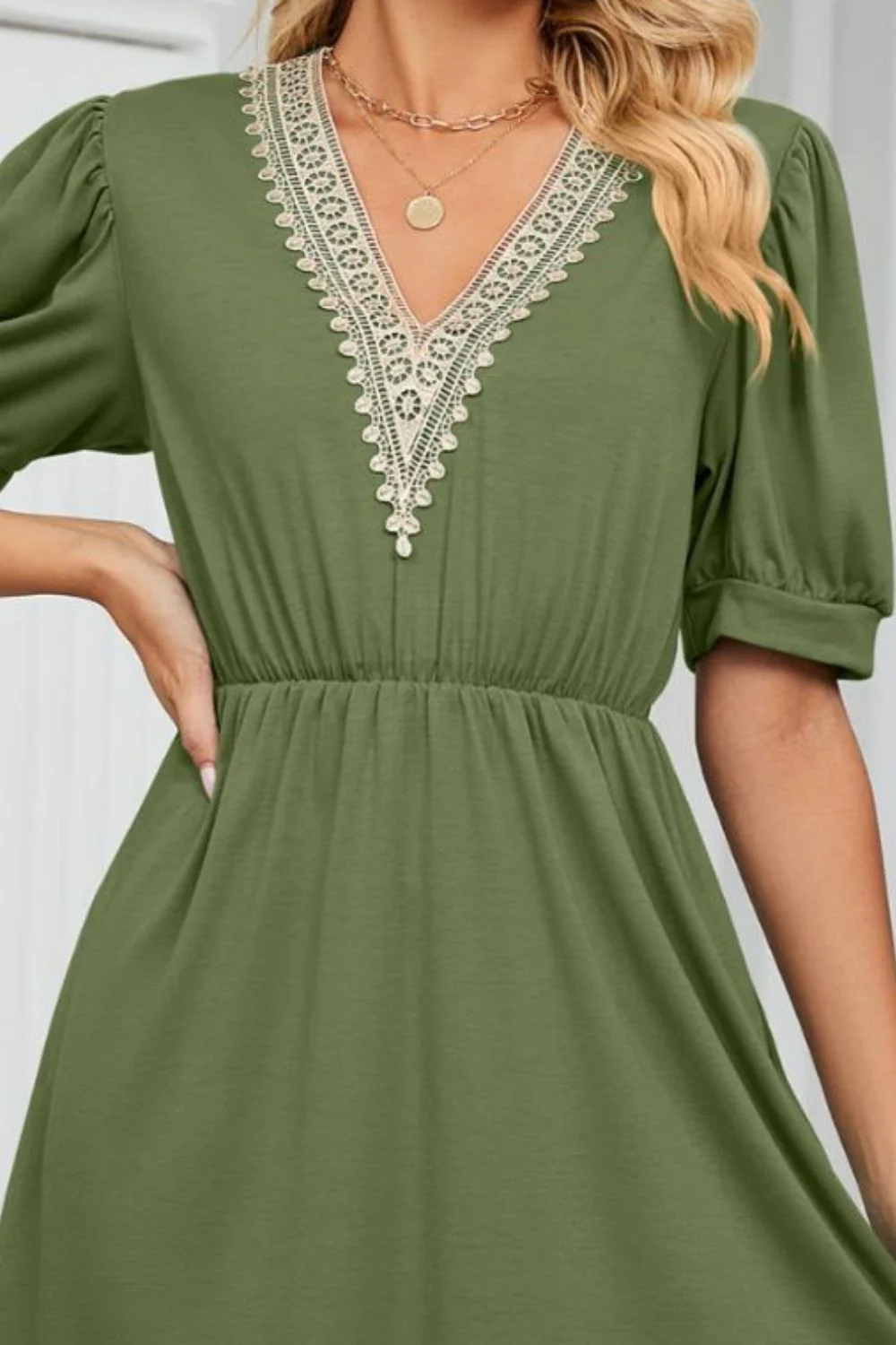 Contrast V-Neck Puff Sleeve Pocket Dress - Image 24
