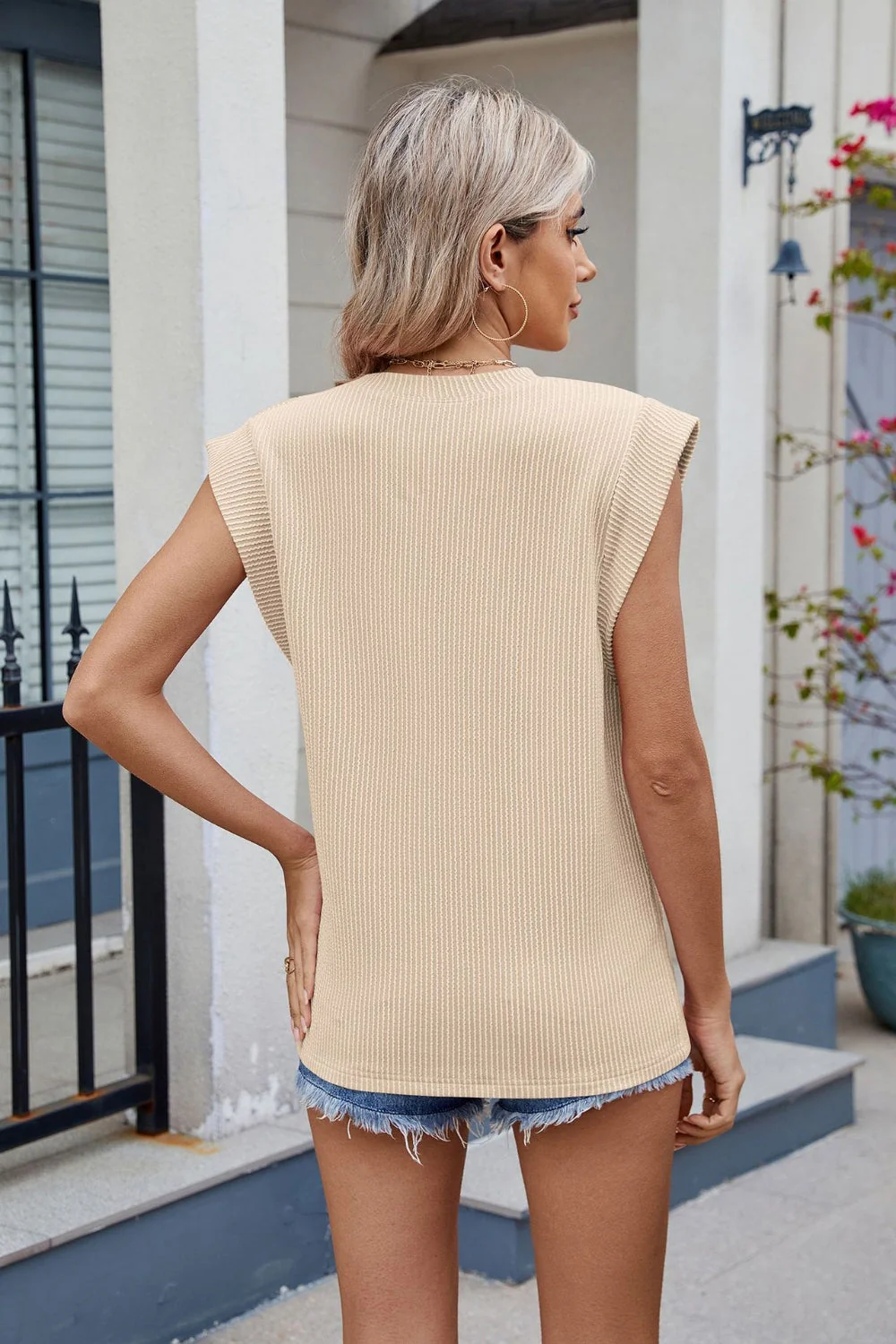 Corded Rib Round Neck T-Shirt - Image 8