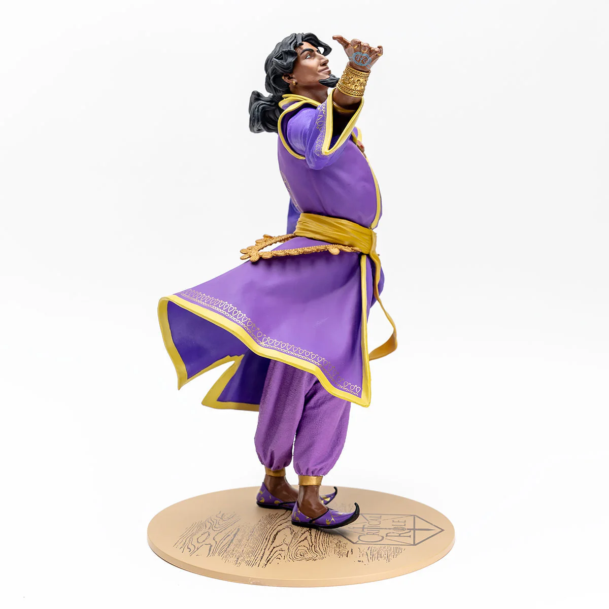 Critical Role: 12" Shaun Gilmore Figure by McFarlane Toys (Limited Edition) - Image 5