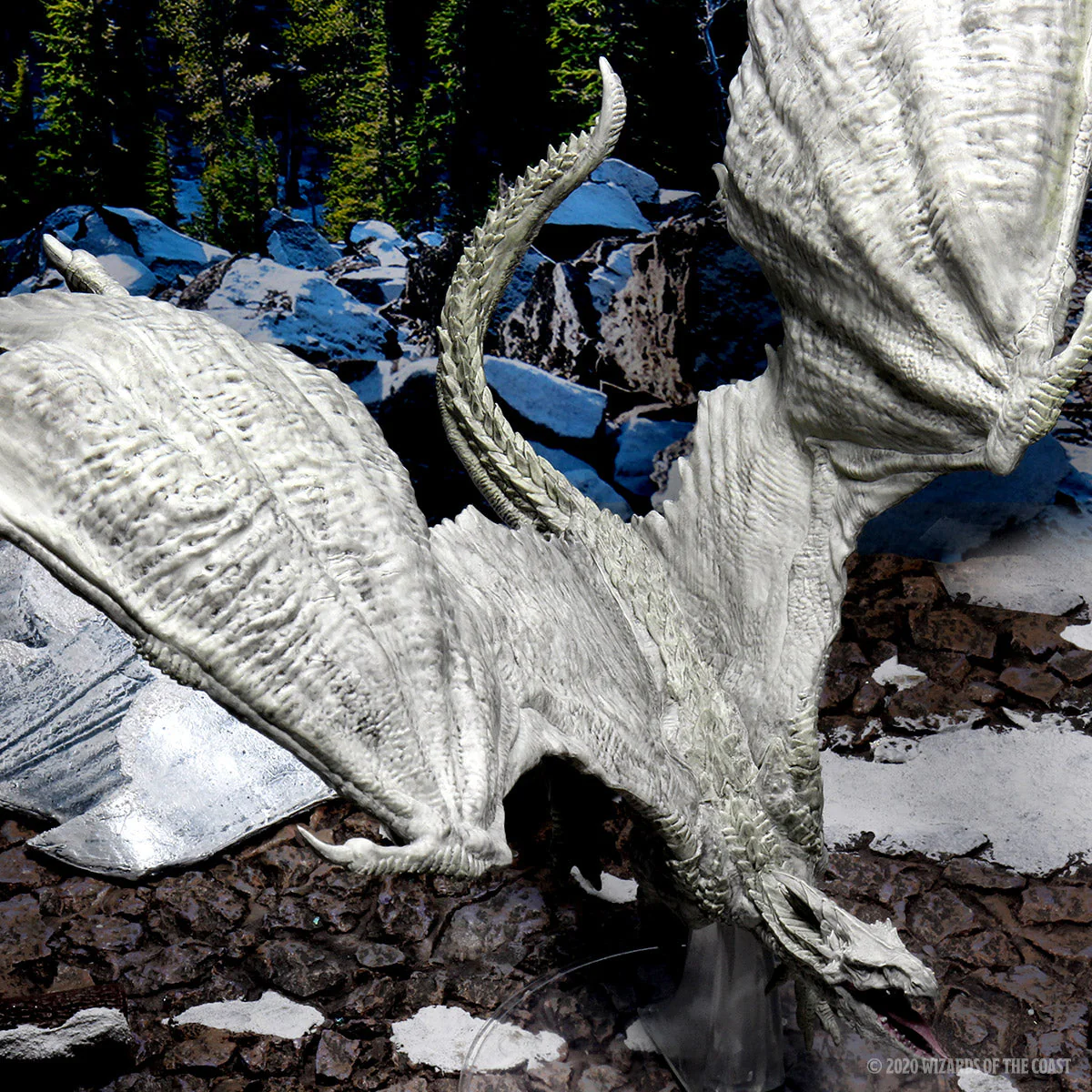 D&D: Icons of the Realms - Adult White Dragon Premium Figure - Image 16