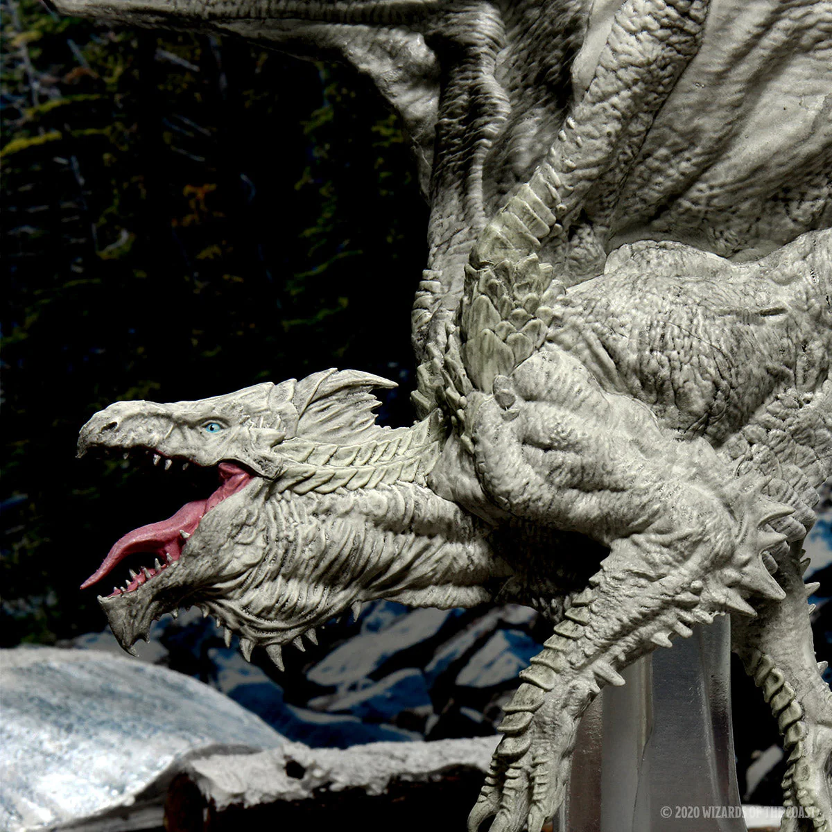 D&D: Icons of the Realms - Adult White Dragon Premium Figure - Image 6