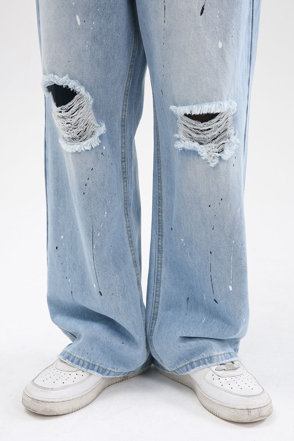 Distressed Jeans with Pockets - Image 4