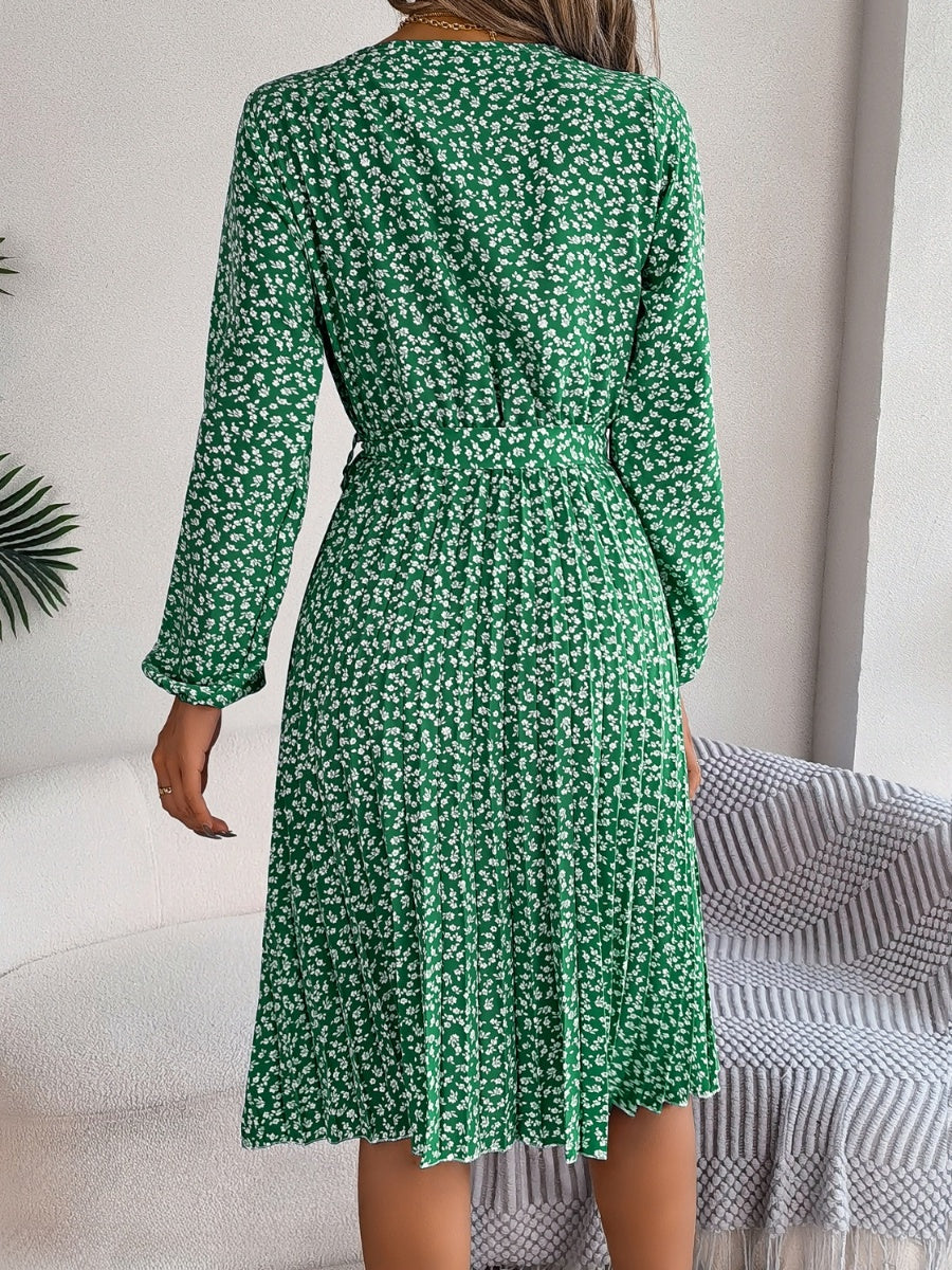 Ditsy Floral Tie Waist Pleated Dress - Image 23