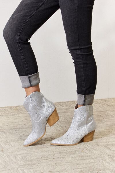 East Lion Corp Rhinestone Ankle Cowboy Boots - Image 3