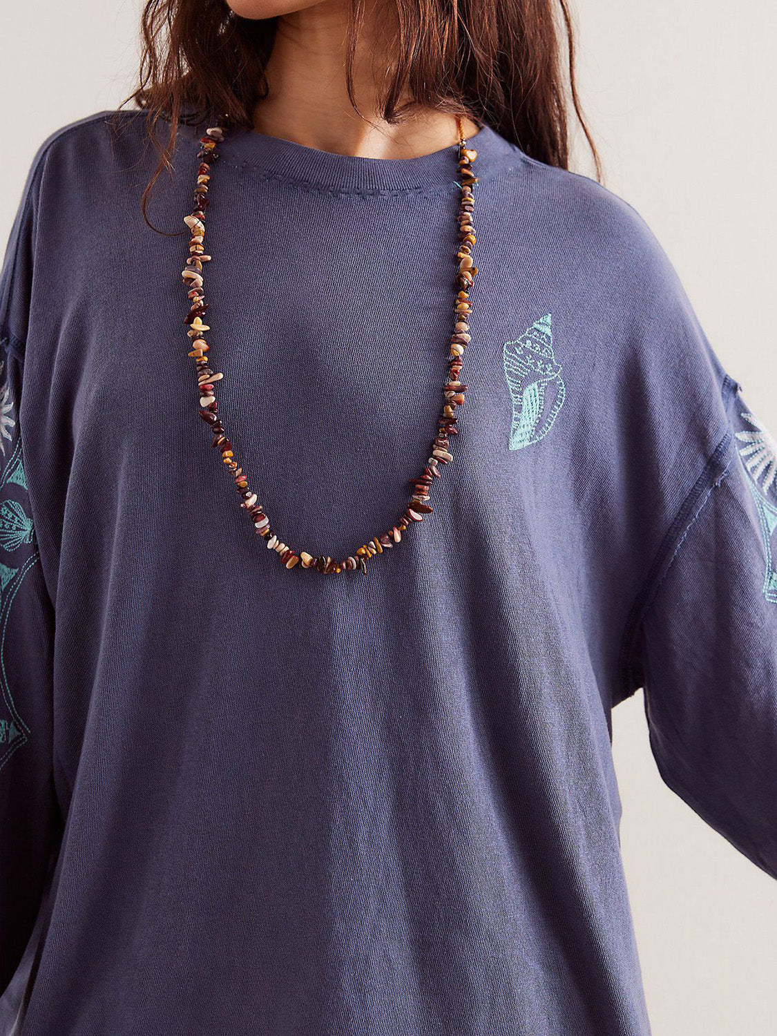 Embroidered Round Neck Long Sleeve Sweatshirt - Image 3