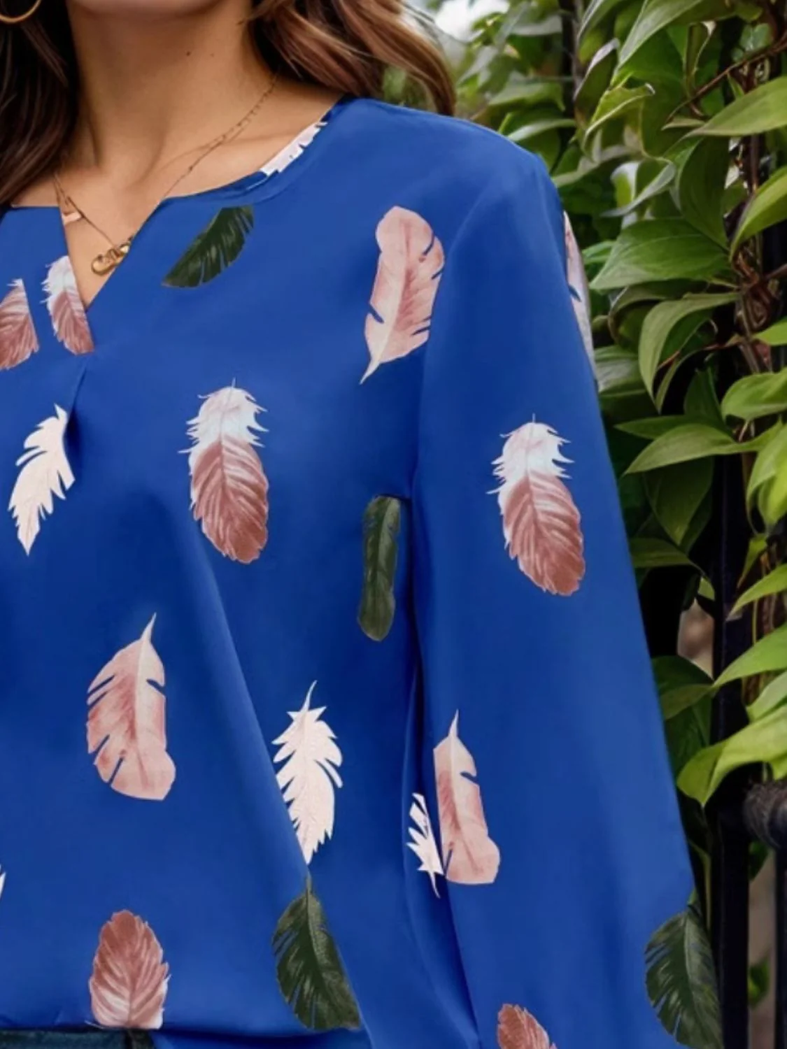 Feather Print Notched Balloon Sleeve Top - Image 16