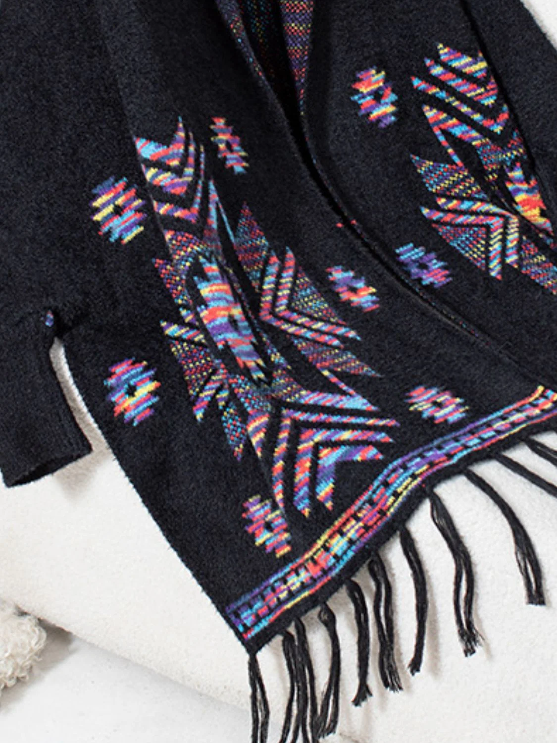 Fringe Geometric Open Front Long Sleeve Cape - Image 16
