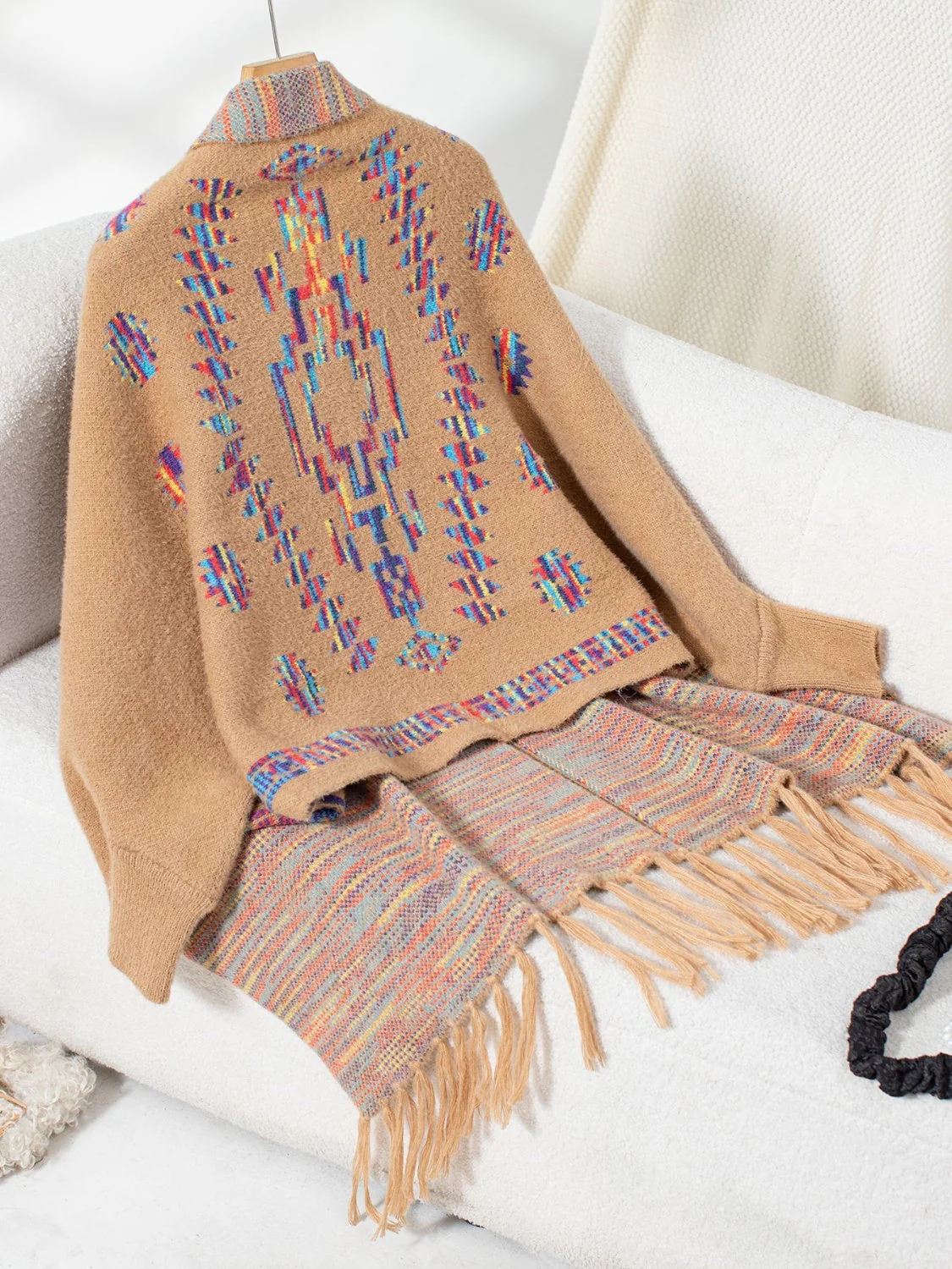 Fringe Geometric Open Front Long Sleeve Cape - Image 9