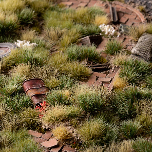 Gamers Grass Tufts: Strong Green 6mm - Wild - Image 3