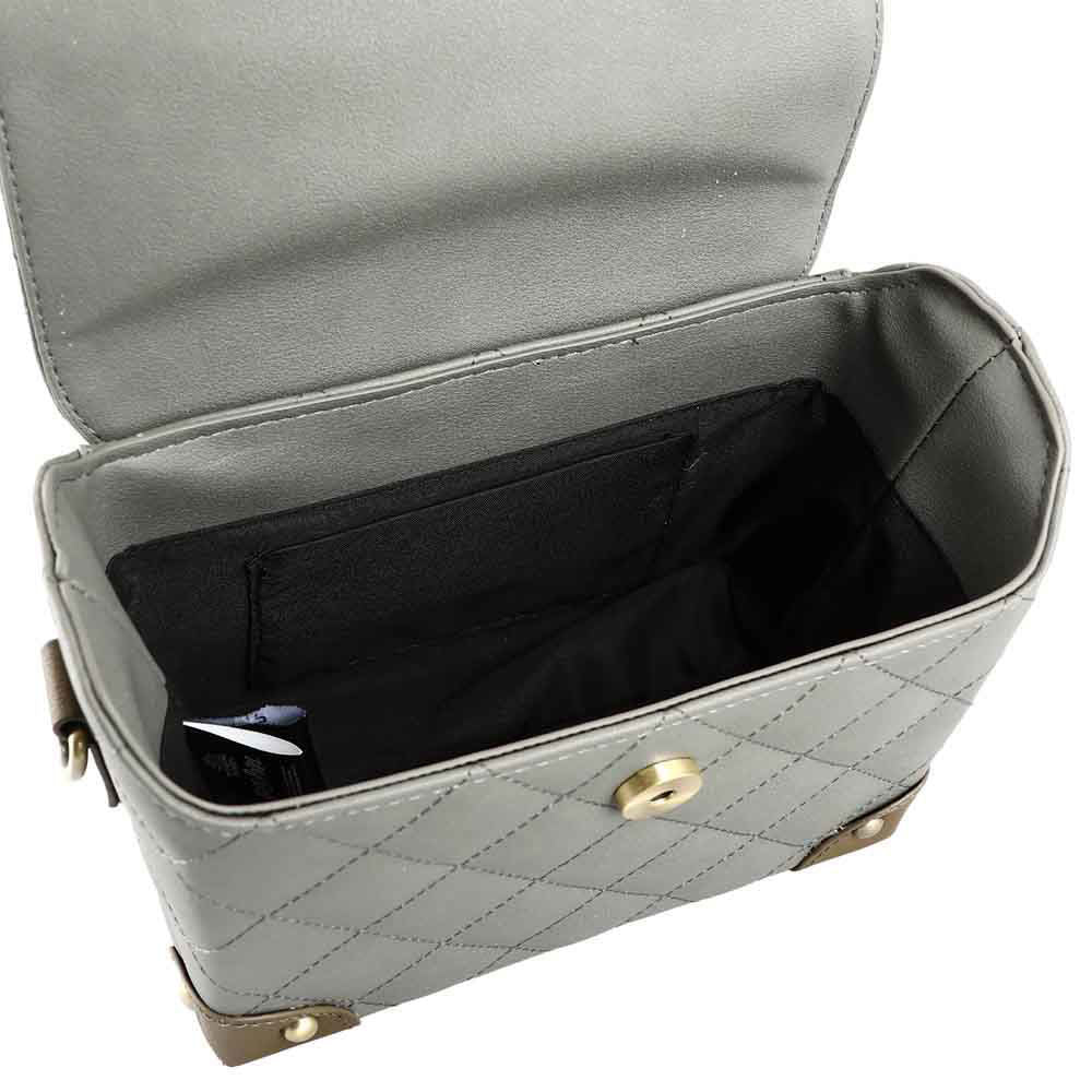 Harry Potter Hufflepuff Mini Trunk Handbag - Image 4