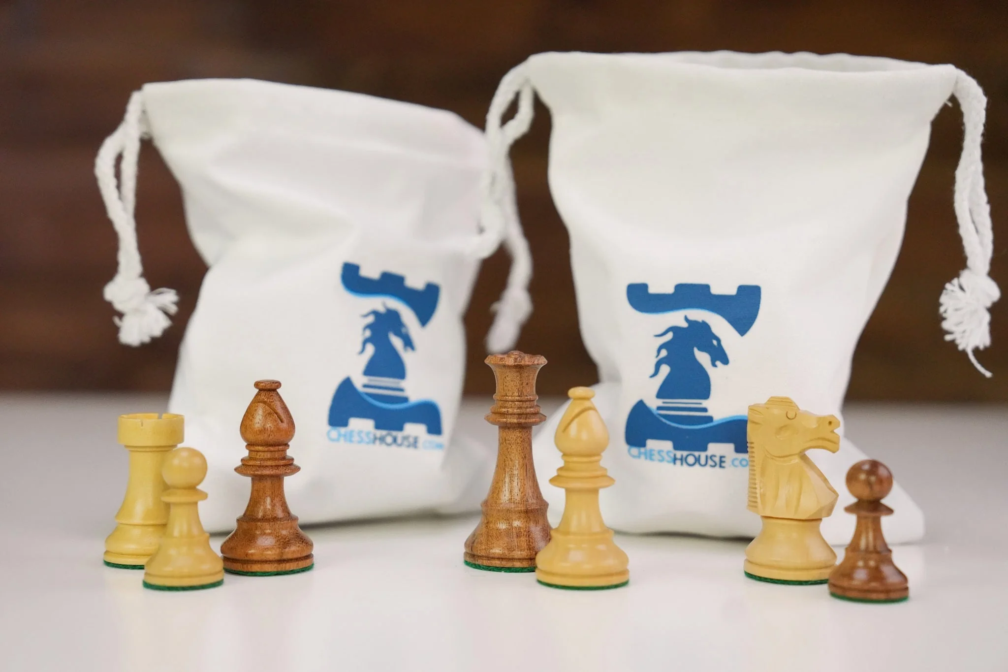 Heirloom Club Chess Set by Chess House - Image 4