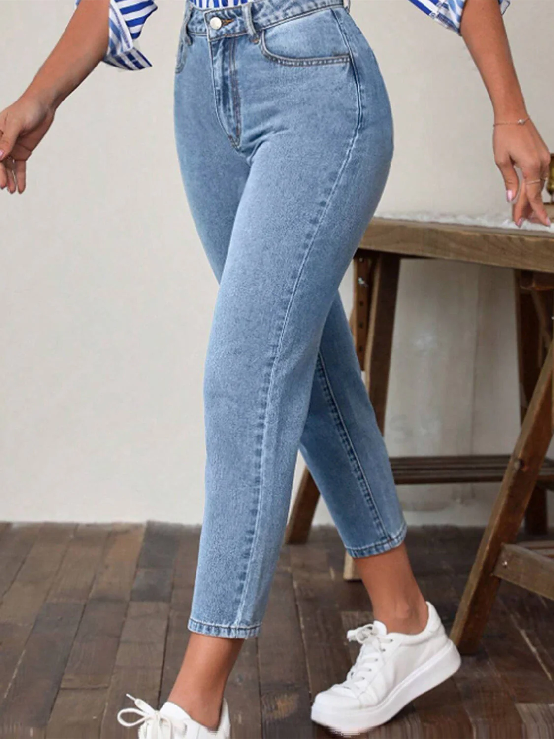 High Waist Jeans with Pockets - Image 3