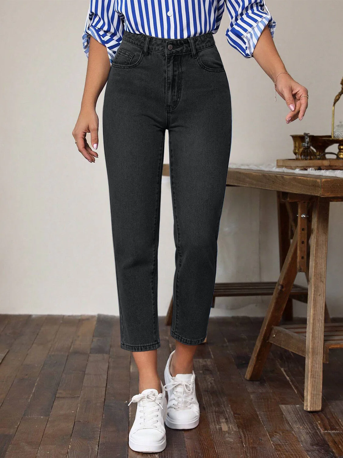 High Waist Jeans with Pockets - Image 4