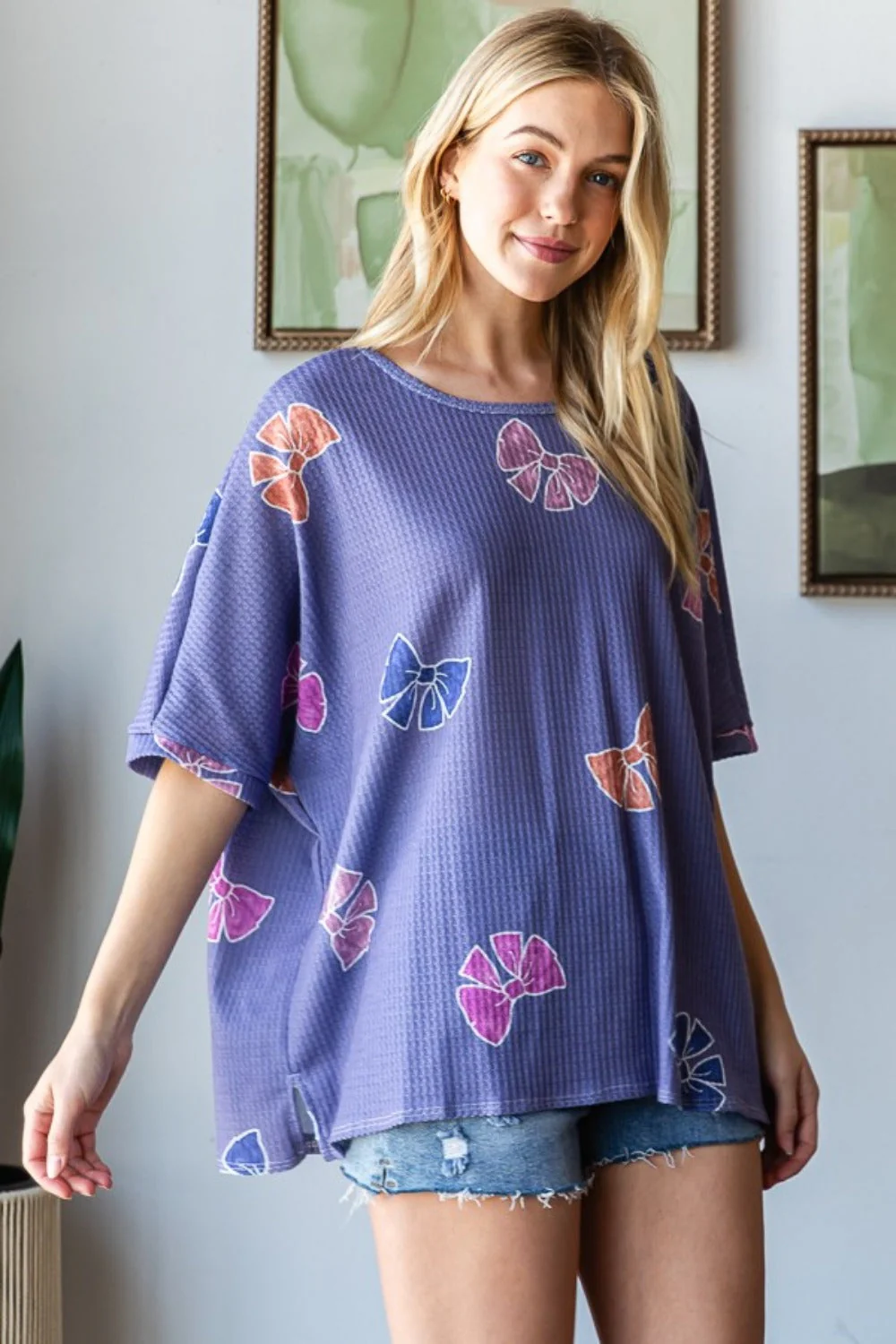 HOPELY Bow Print Waffle Side Slit T-Shirt - Image 4