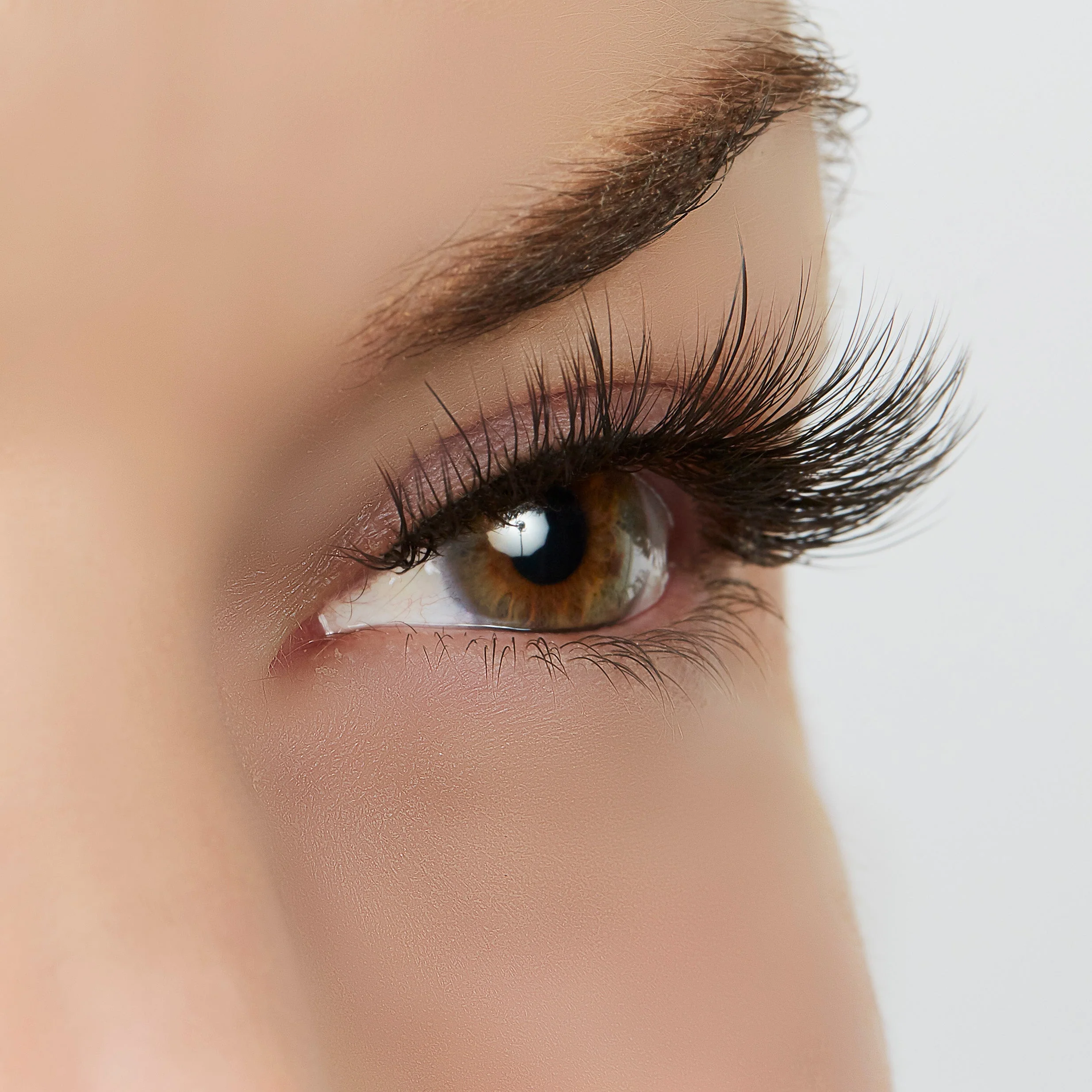 Hustle in Heels Lash Style by True Beauty Lashes - Image 3