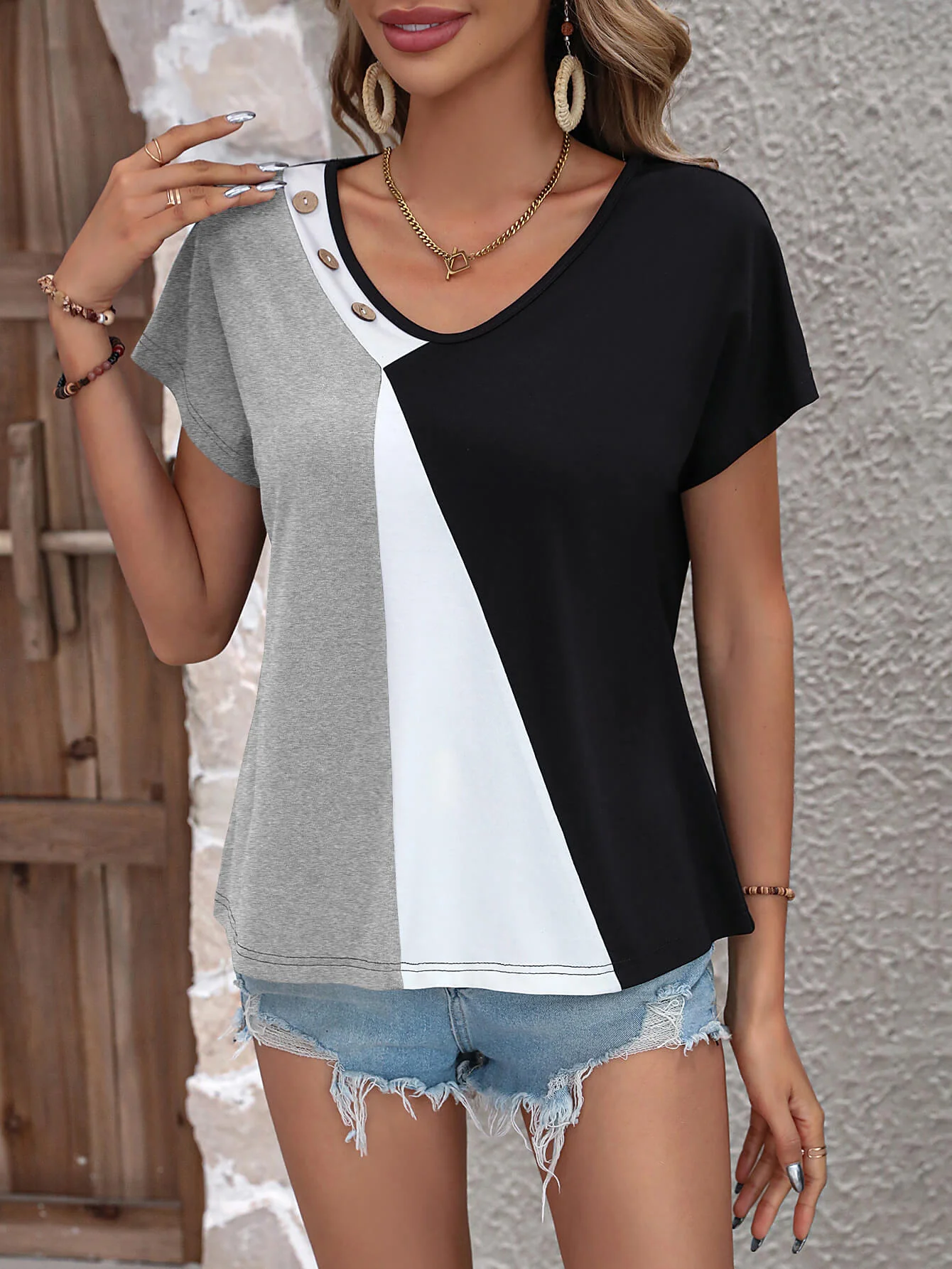 Ivy Lane Color Block Decorative Button V-Neck Tee - Image 4