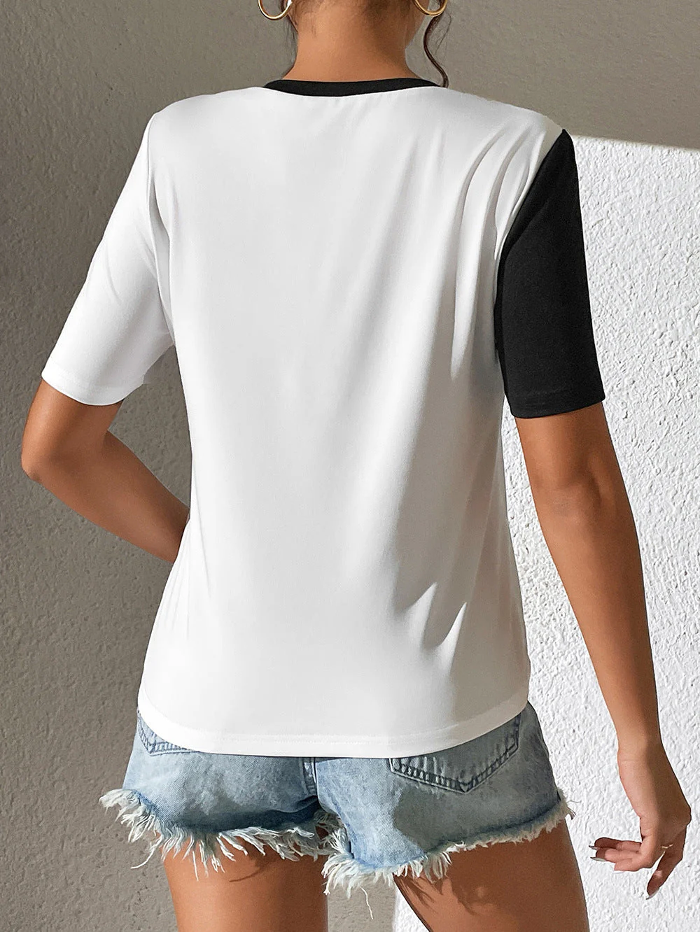 Ivy Lane Contrast Color Round Neck Short Sleeve Tee - Image 2