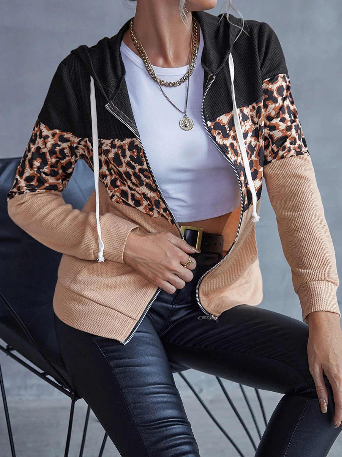 Ivy Lane Drawstring Leopard Zip Up Hooded Jacket - Image 2