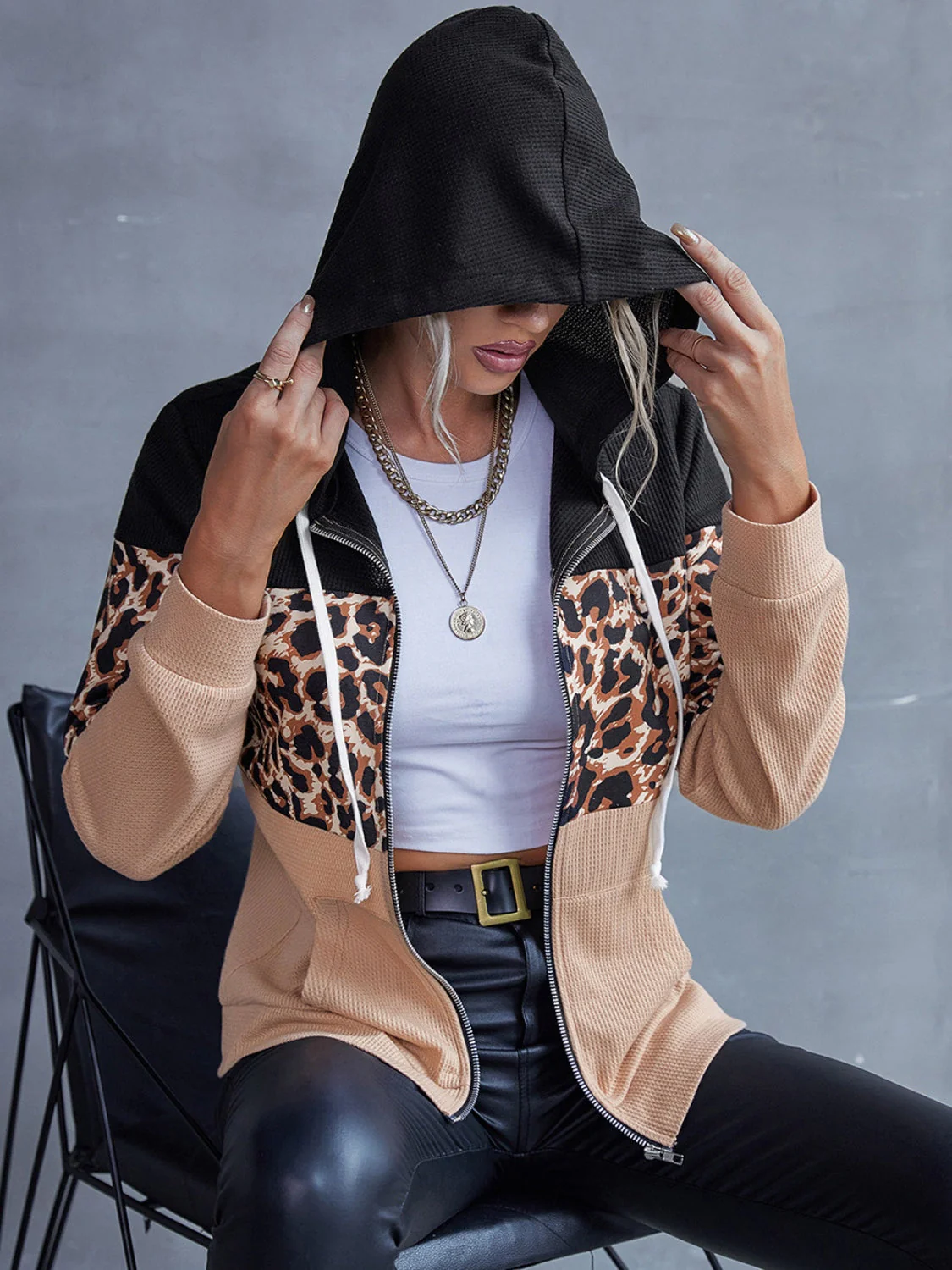 Ivy Lane Drawstring Leopard Zip Up Hooded Jacket - Image 3