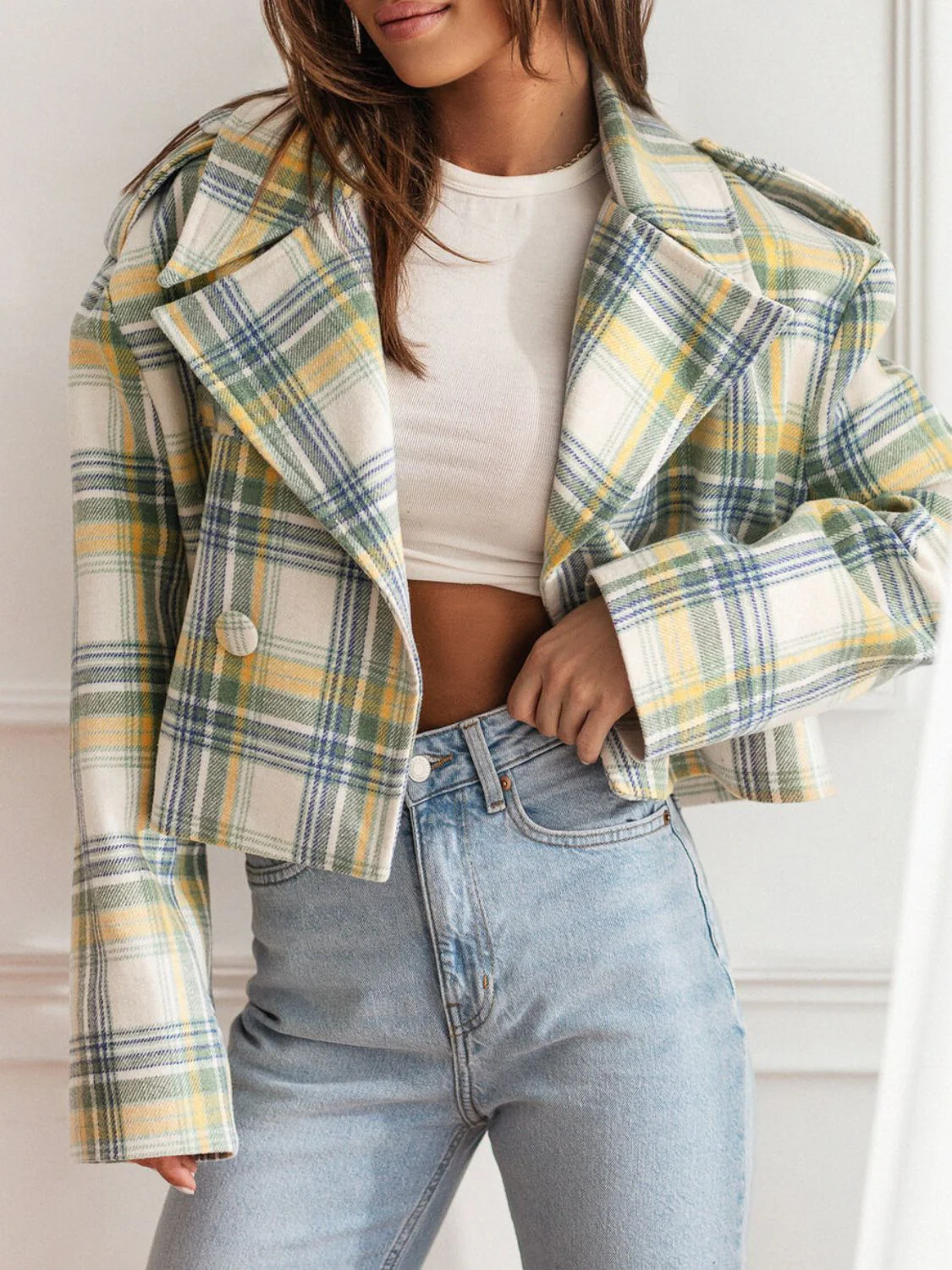 Lapel Collar Plaid Cropped Jacket - Image 2