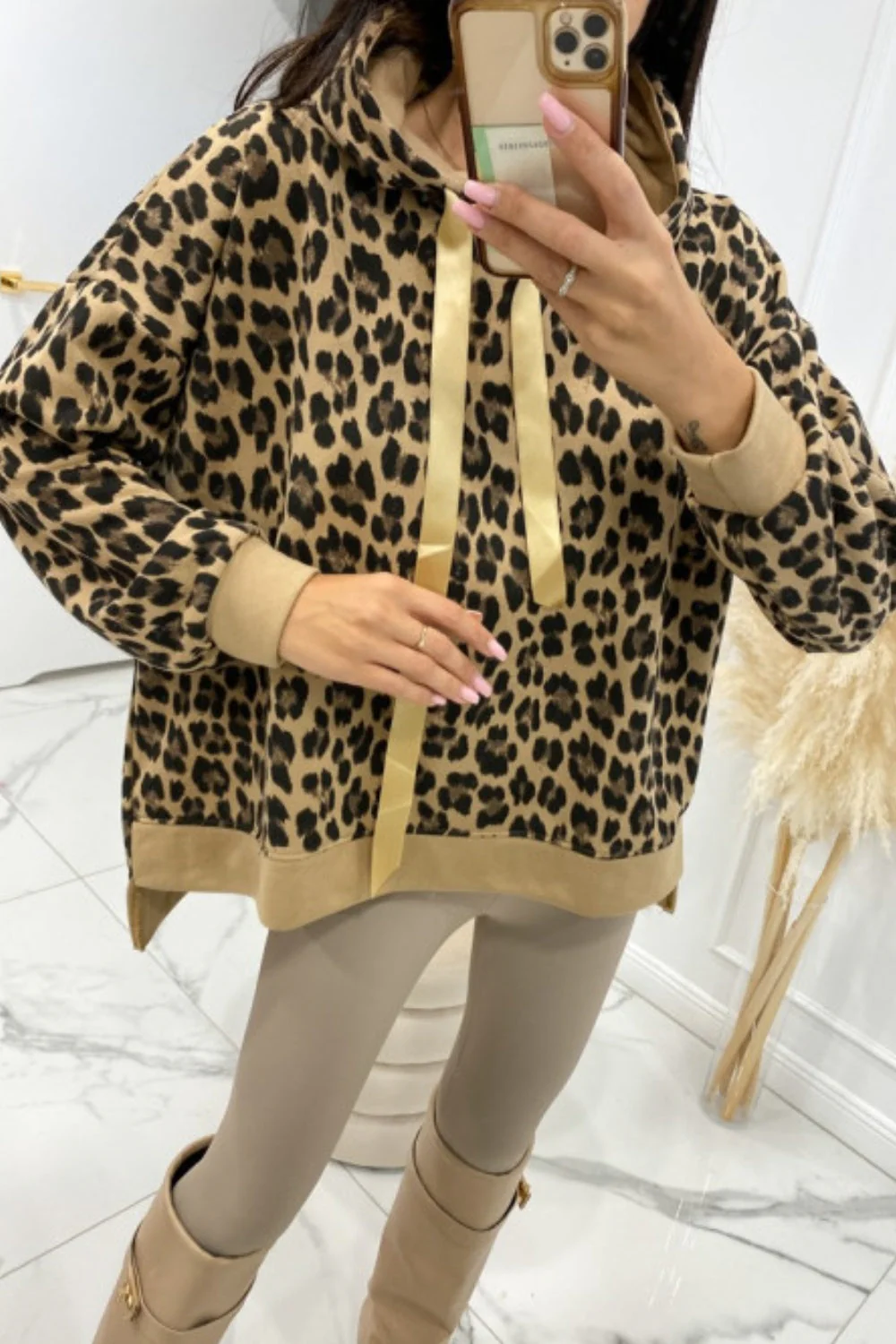 Leopard Dropped Shoulder Hoodie - Image 4