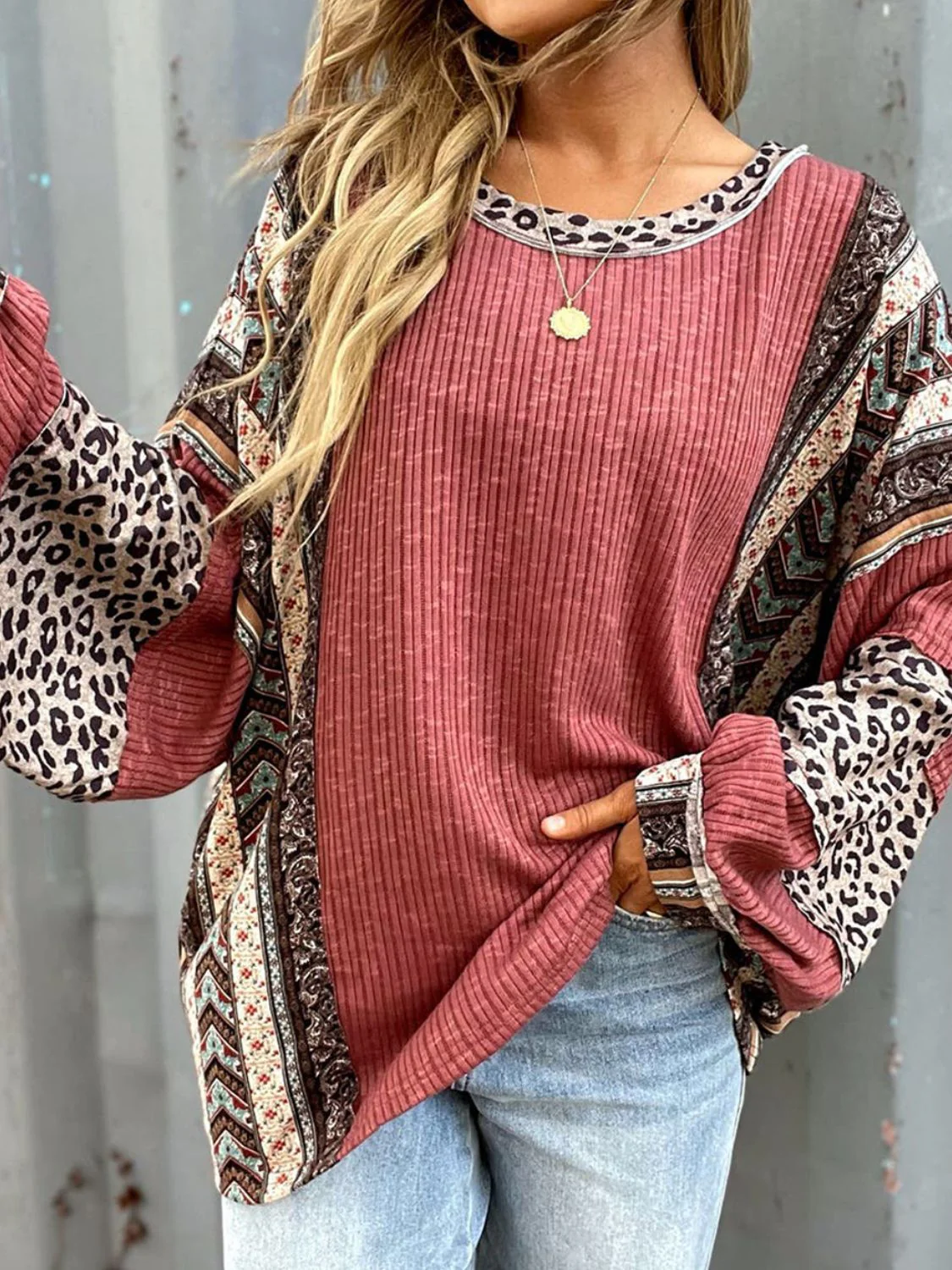 Leopard Round Neck Long Sleeve Sweatshirt - Image 3